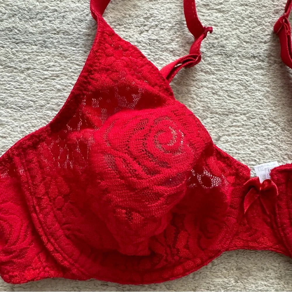Like 🆕 Wacoal sheer sexy lacy floral bra